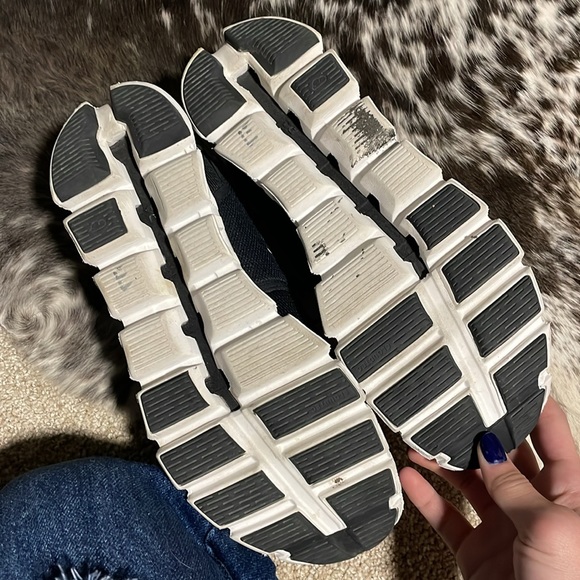 Onclouds - Picture 4 of 5